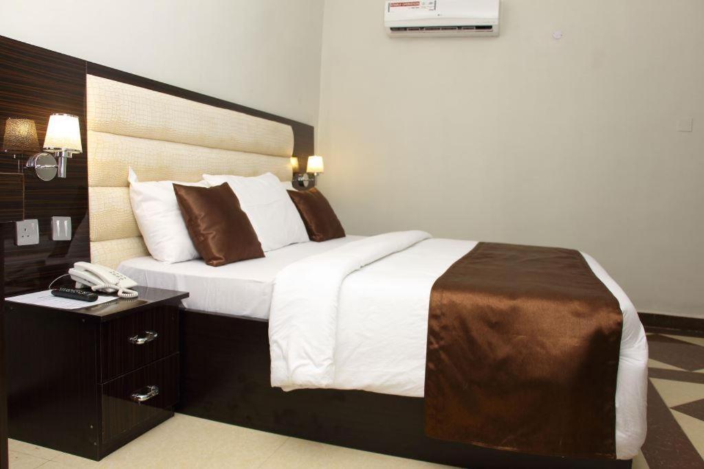 E-Suites Hotel, Abuja Exterior foto